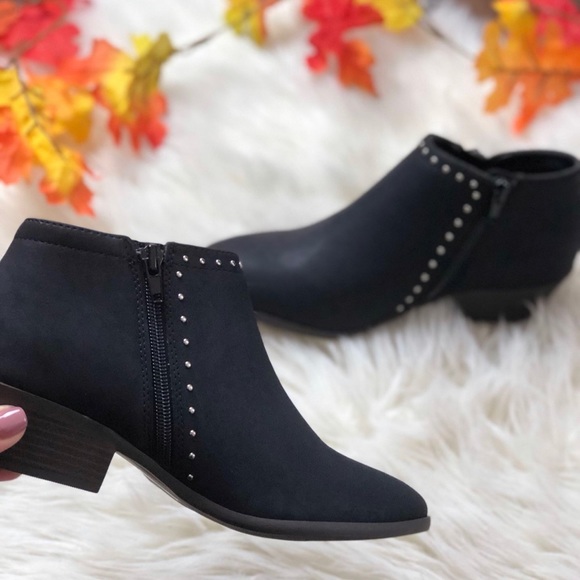Black ankle booties new! - Picture 2 of 4